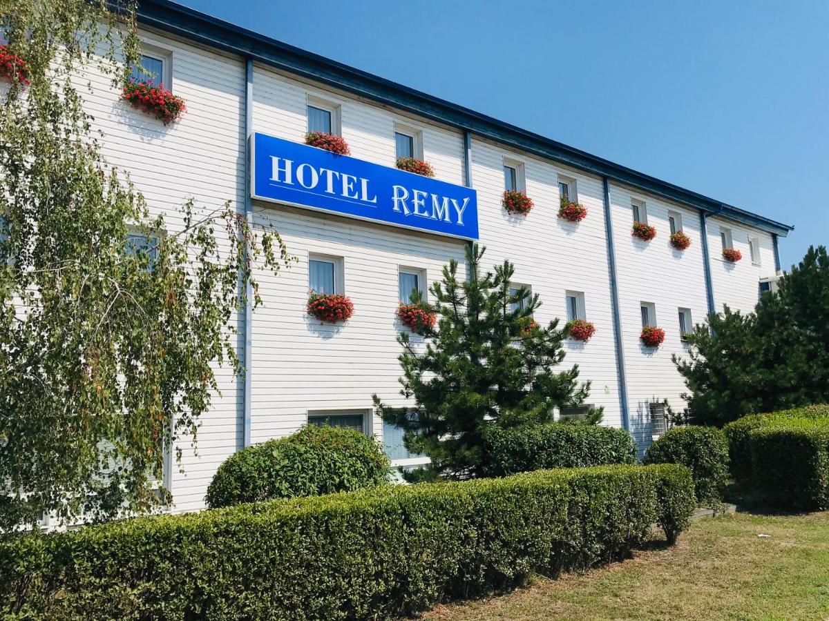 Hotel Remy Братислава Екстериор снимка