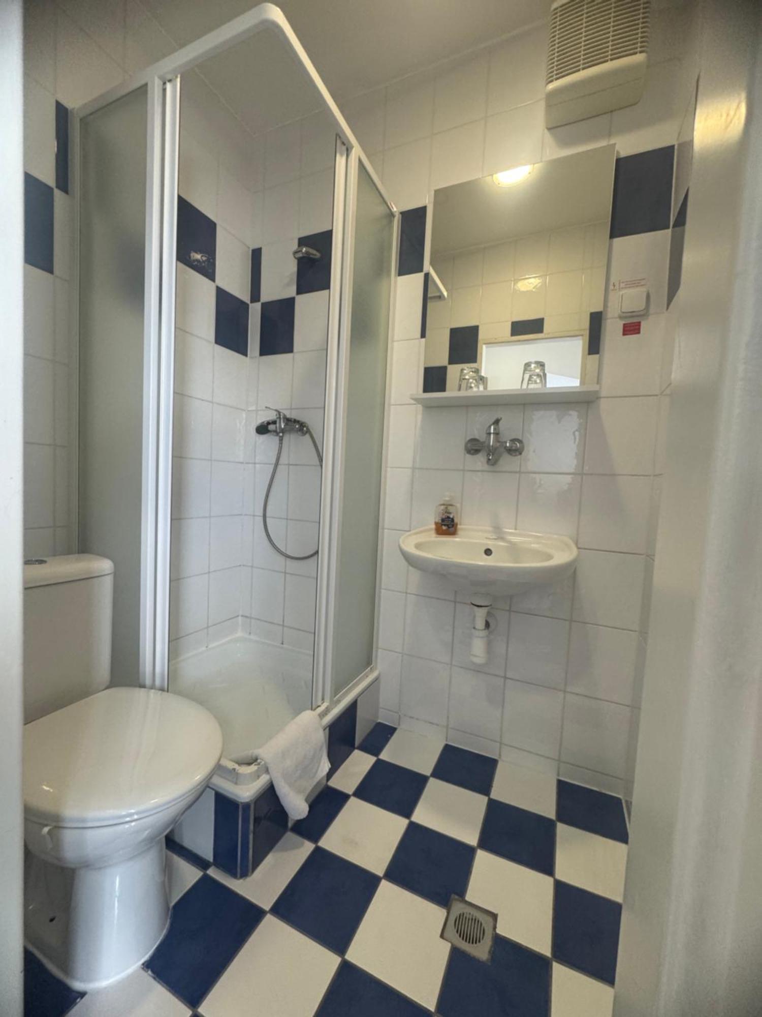 Hotel Remy Братислава Екстериор снимка